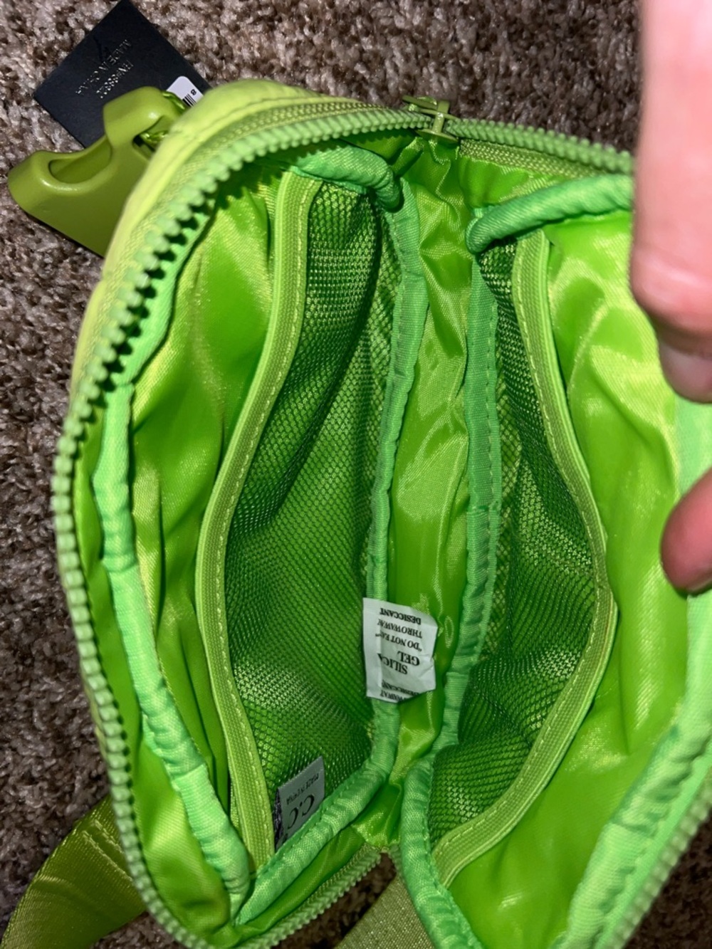 NWT! C.C Lime Green Quilted Mini Crossbody/Belt Puffer Bag - Picture 6 of 11